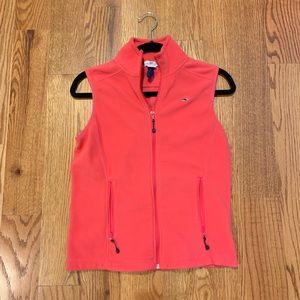 Vineyard vines vest size XS.